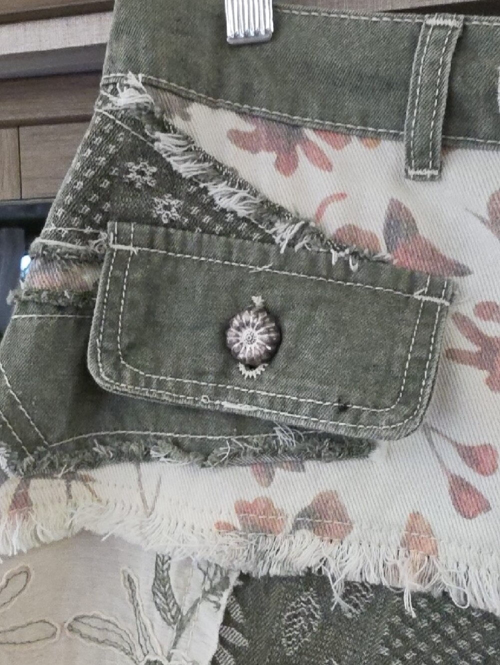 NWOT, POL PATCHWORK/EMBROIDERED COTTON PANTS)🌴 - Picture 14 of 16